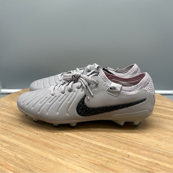 Nike Legend 10 Elite FG P Rising Gem Gret Black Men’s 9 Soccer HF4373-001 New